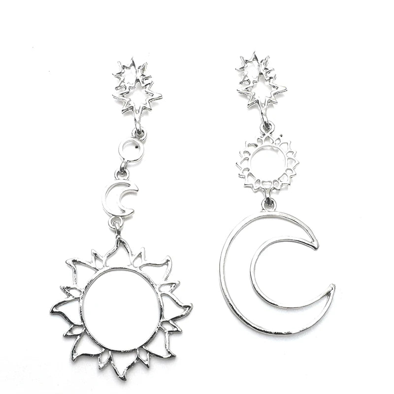 Sun and Moon Earrings / Moon Phase Earrings  / Celestial Jewelry / Crescent Earrings / Moon Earrings / Bohemian Earrings