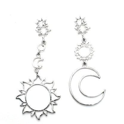 Sun and Moon Earrings / Moon Phase Earrings  / Celestial Jewelry / Crescent Earrings / Moon Earrings / Bohemian Earrings