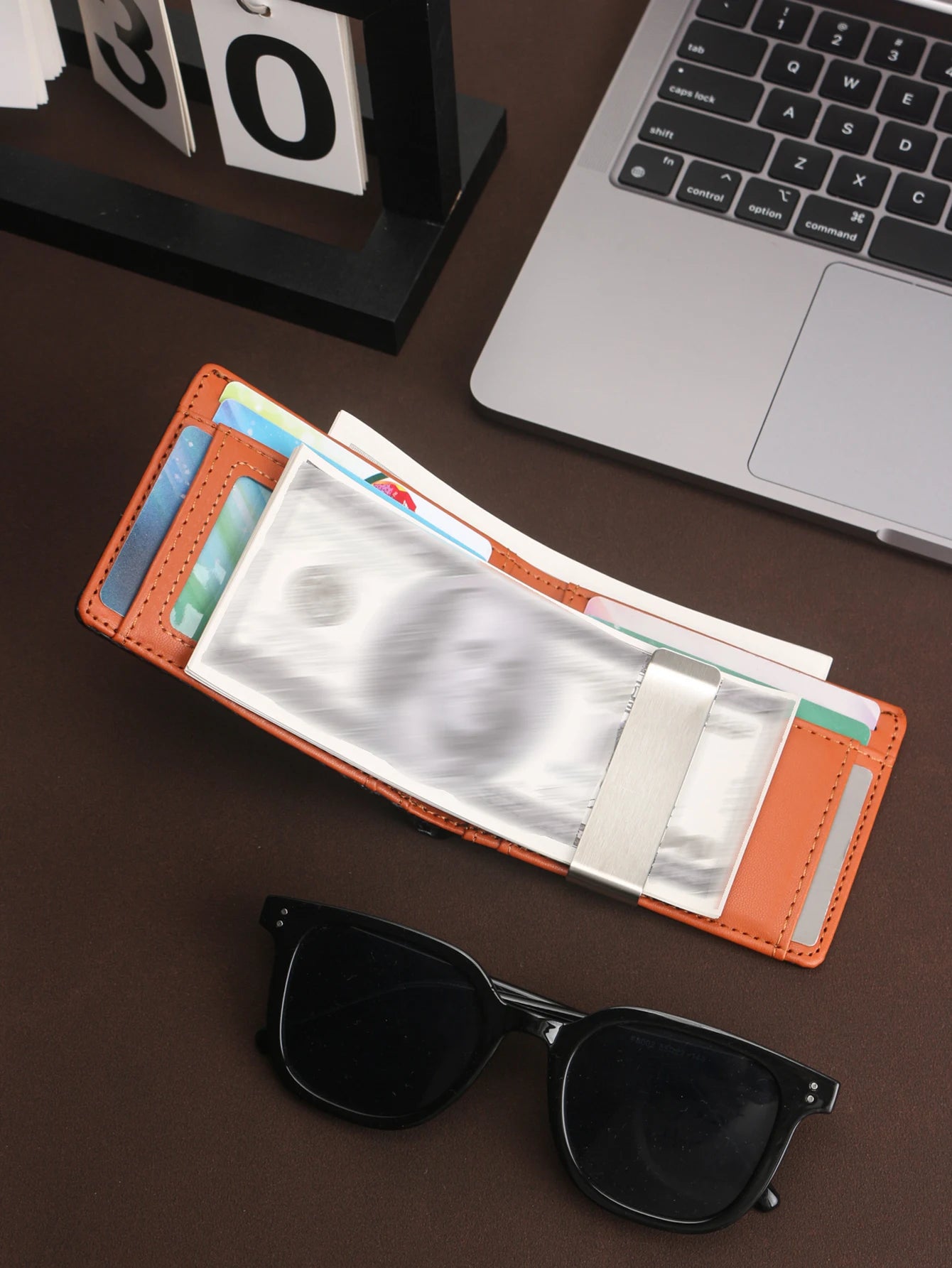 Men's RFID Blocking Card Holder Bifold Wallet With Money Clip Minimalist Pocket Slim Wallet