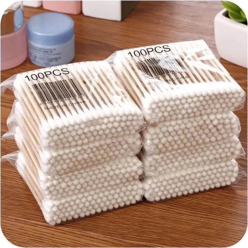300/500pcs Cotton Swabs Double-Tipped Cotton Buds Cotton Swabs with Wooden Sticks Cotton Swabs for Ears Makeup Daily Cleaning