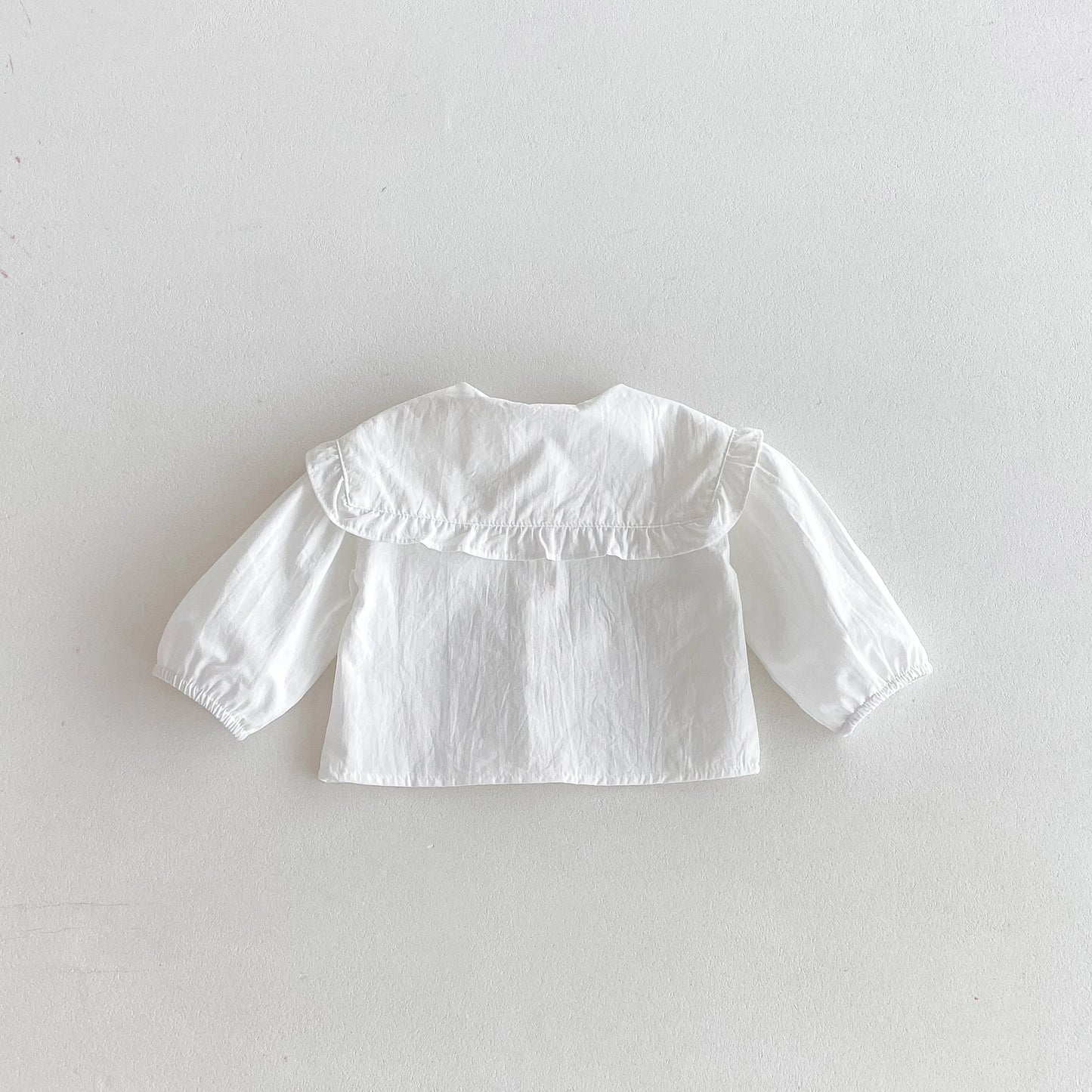 New stylish and fashionable spring and autumn baby shirt for infants and toddlers, long-sleeved shirt with a large lapel