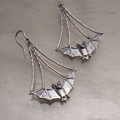 Vintage Metal Artisan Carved Bat Earrings Women's Simple Hip Hop Hook Drop Earrings