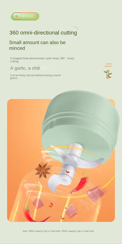Electric Garlic Chopper Portable Veggie Chopper with 100 ml Spoon Garlic Grinder Masher Onion Chopper Blender to Vegetable