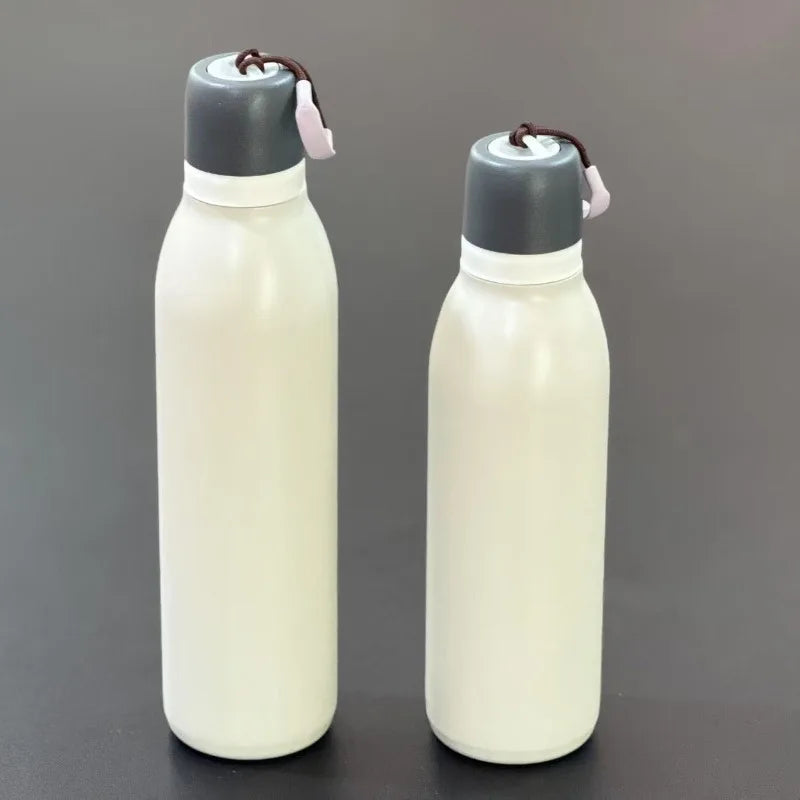 Large - Capacity Water Bottle: for Outdoor Activities & on - The - Go Hydration for Outdoor Enthusiasts & Active Lifestyles