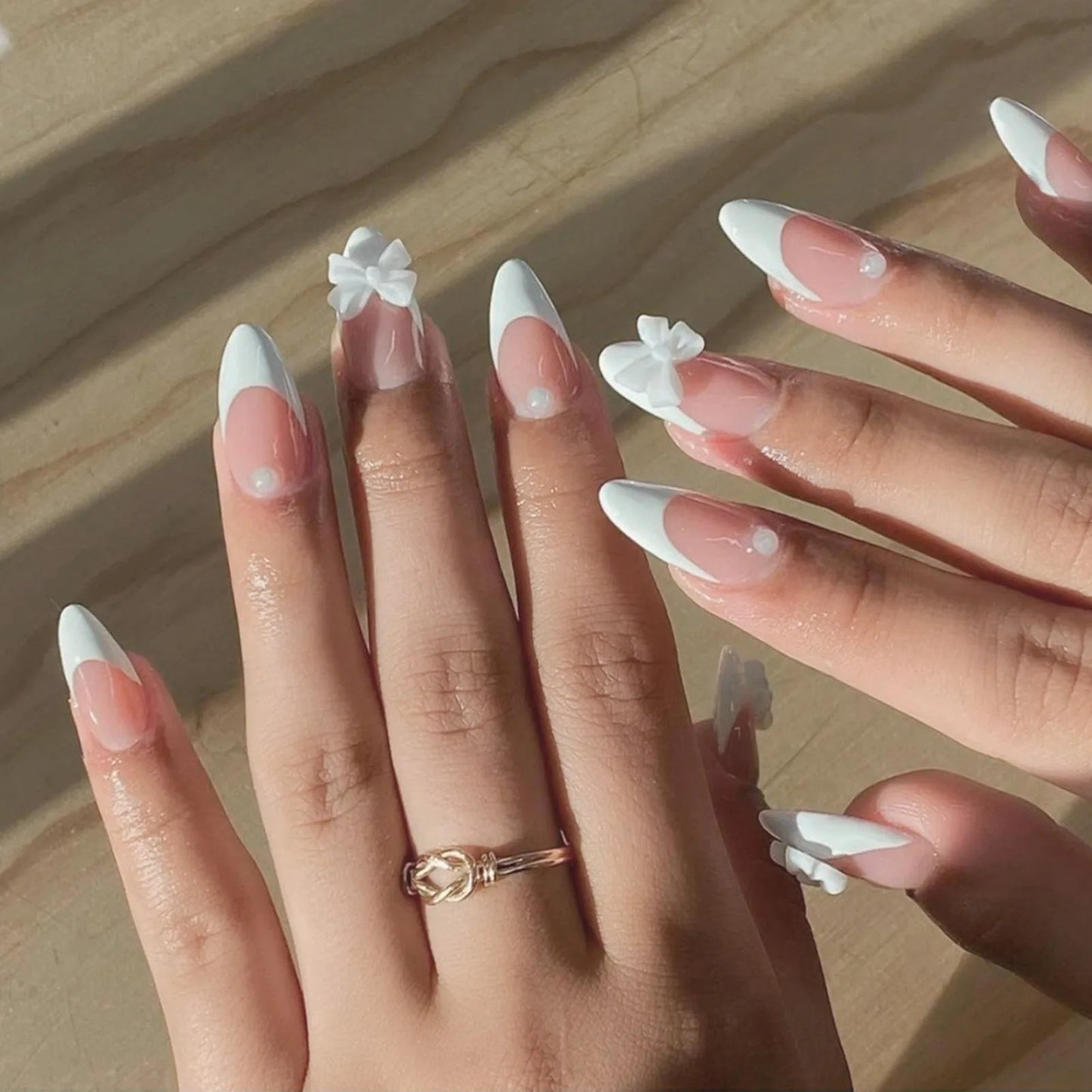 White French Short Press on Nails 3D Bowknot Designs Nude Color Fake Nails Artificial False Nails Tips for Woman DIY Manicure