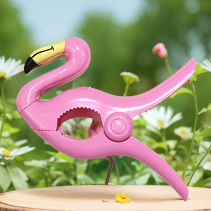 1/2PCS Cute Plastic Beach Towels Clips Large Drying Rack Retaining Clip Windproof Clothes Pegs Pins Animal Decorative Clothespin