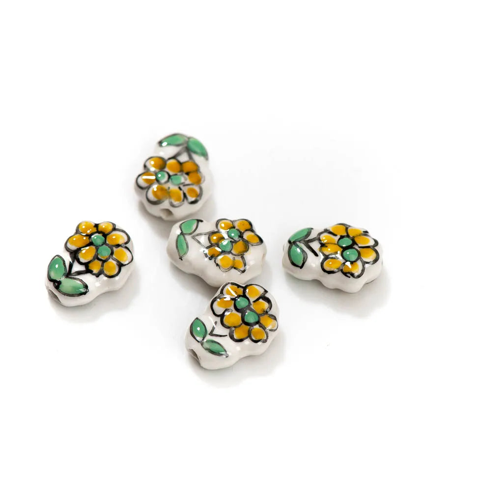 5pcs Artisan Hand-Painted Ceramic Beads Featuring Delicate Multi-Colored Floral Motifs Z717