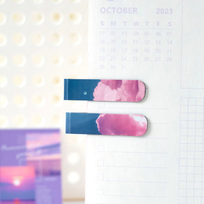 2 pcs Creative scenic magnetic bookmark Student decorative book holder reading accessories Student office Supplies