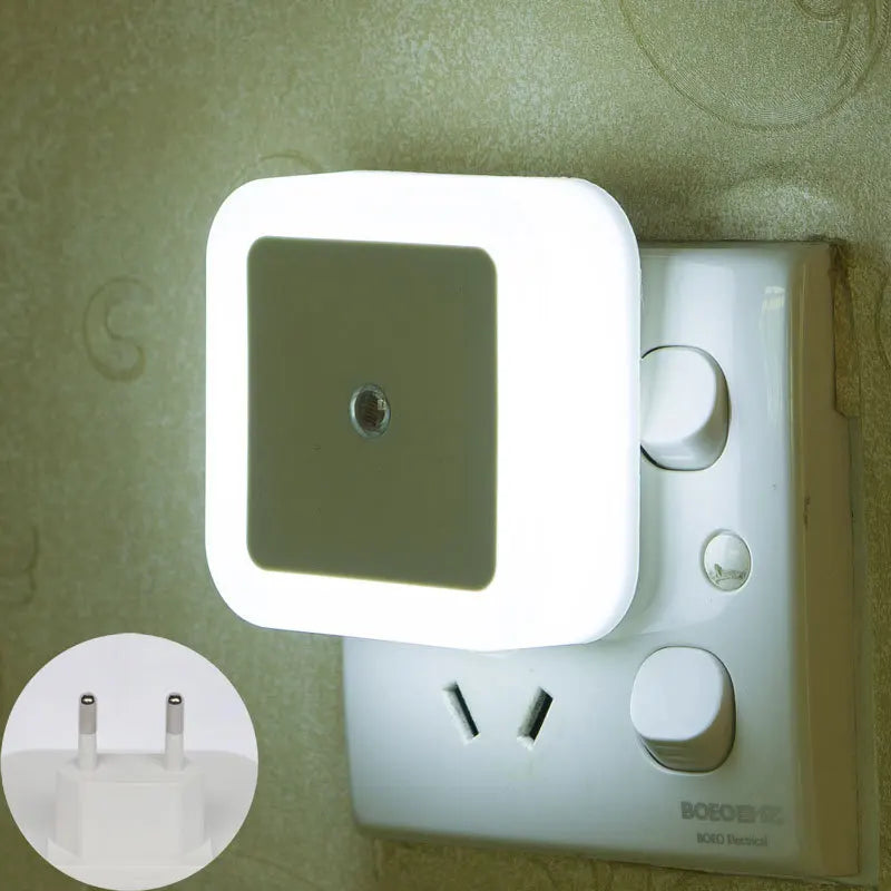 LED Night Lights Plug Into Wall Dusk To Dawn Light Sensor Night Light for Adults Kids Room Bedroom Bathroom Hallway Kitchen