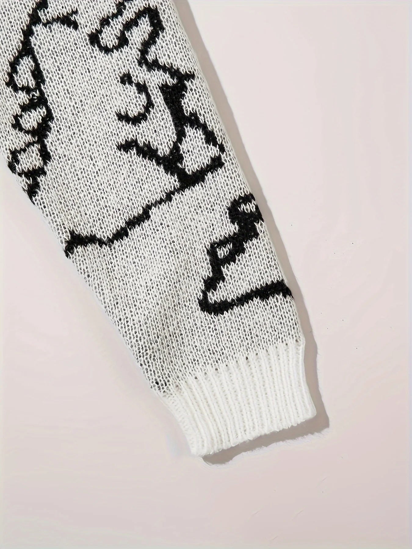 Women's Oversized Dinosaur Pattern Sweater - Cozy Long Sleeve Pullover for Casual Wear