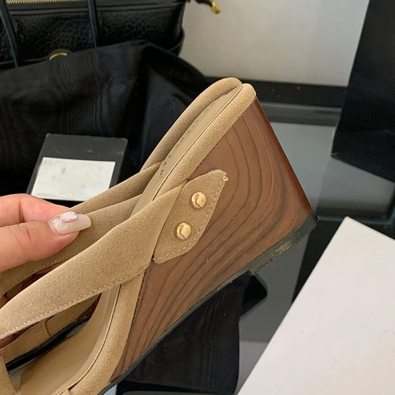 Female Flip flops Footwear Ladies Wedges Slippers Shoes New In 2025 Fashion Round Toe Women Heeled Sandals Slippers Shoes