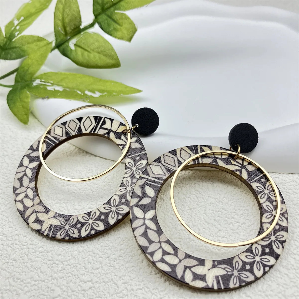 Bohemian Ethnic Big Colorful Painted Wooden Earrings for Women Creative Design Geometric Statement Dangle Earring Female Jewelry