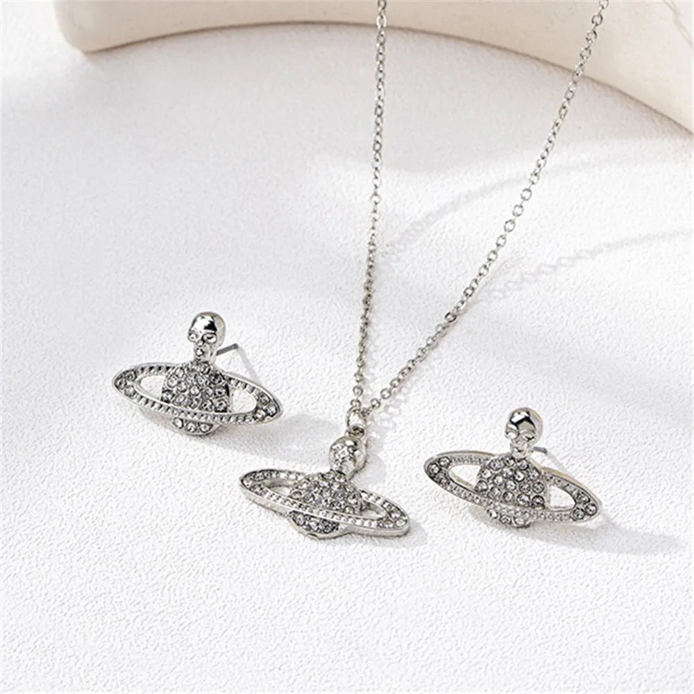 European and American Light Luxury, Niche Design Sense Metal Accessories, Fashionable and Elegant Women's Jewelry Accessories