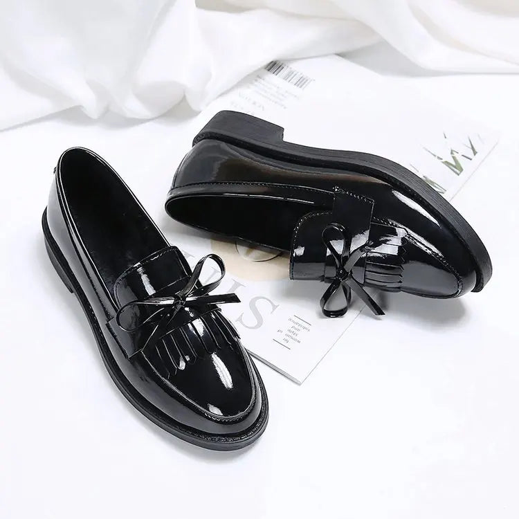 Womens Shoes Patent Leather Women Loafers British Tassel Casual Female Flat Shoes Bowknot Comfortable Small Leather Shoes