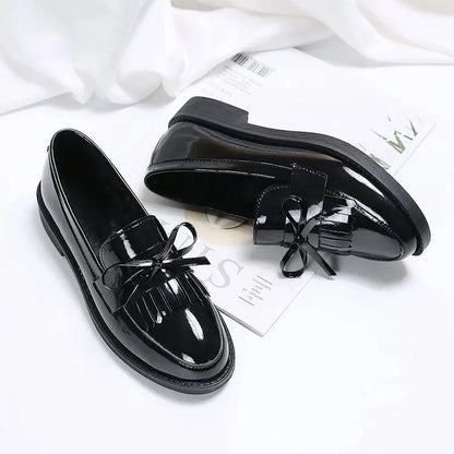 Womens Shoes Patent Leather Women Loafers British Tassel Casual Female Flat Shoes Bowknot Comfortable Small Leather Shoes