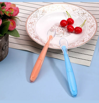 1pcs Soft Silicone Spoon Set Baby Stars Tableware Learning Training Spoon Children's Feeding Reborn Silicone Safe Utensils