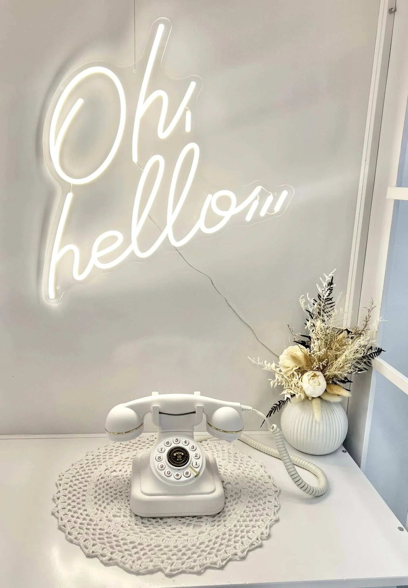 White Phone Booth with Audio Guestbook Phone London Wedding Telephone Booth for Wedding Events Decoration