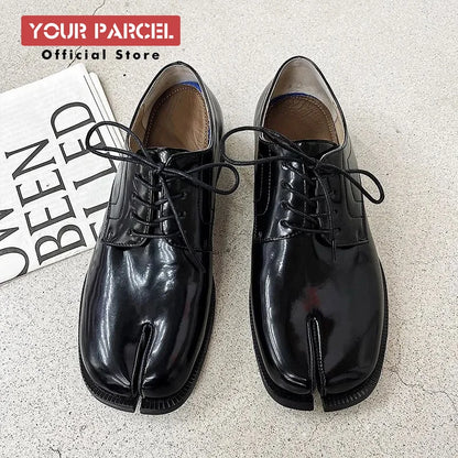 Horseshoe split toe couple leather shoes, Tabi shoes square toe cap unisex original design new Korean personality trend