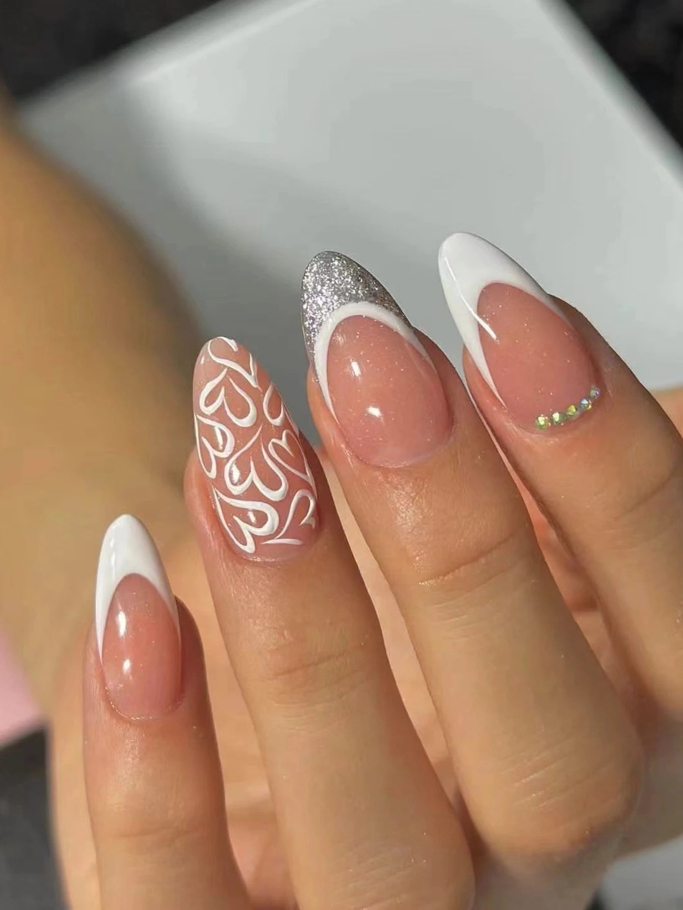 ARTAUG 24PCS Medium Stiletto Pink Press On Nails Full Cover Fake Nail Set Press On Nails Love Design handmade Press On Nails