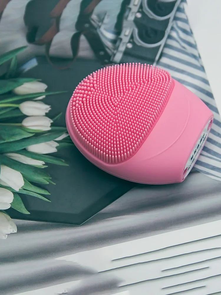 Electric Silicone Massager Facial Cleanser Skincare Massage Tool Beauty Machine Vibration Cleaning Of Pores Self Provided Batter