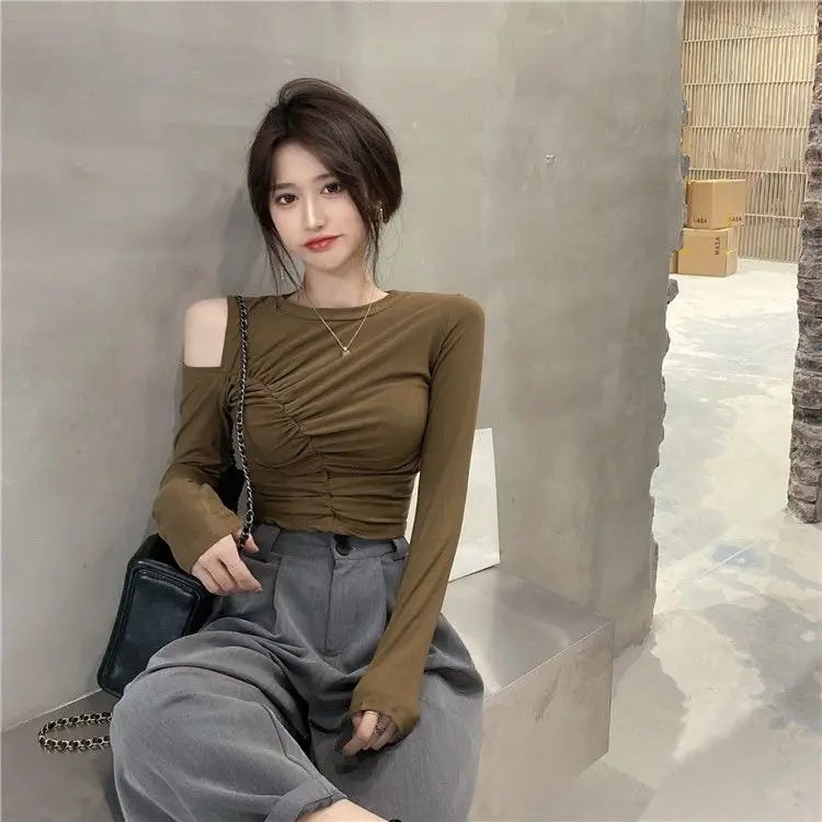 Women's T Shirts Off Shoulder Tees Sexy Plain Slim Black 2024 Tshirts 2000s Trend Female Tops Cool Wholesale Clothes Alt New In