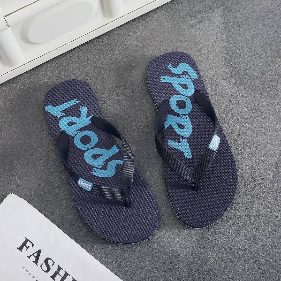 Flip Flops Slippers for Men Outdoor Beach Sandals Man Designer Luxury Fun Elegant Original Low Price 2025 Fashion Trend Shoes