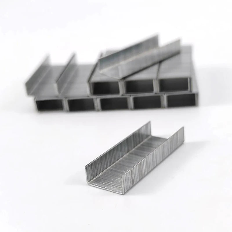 24/6 Staples Office Staples  1000 / Box Office, Cultural And Educational Supplies / Office Binding Supplies / Staplers