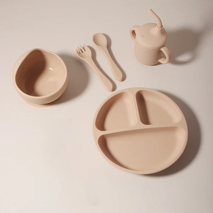 5pcs silicone baby feeding set BPA Free Sucker Bowl Dinning Dishes Plate Straw Cup Spoon Forks baby gift set