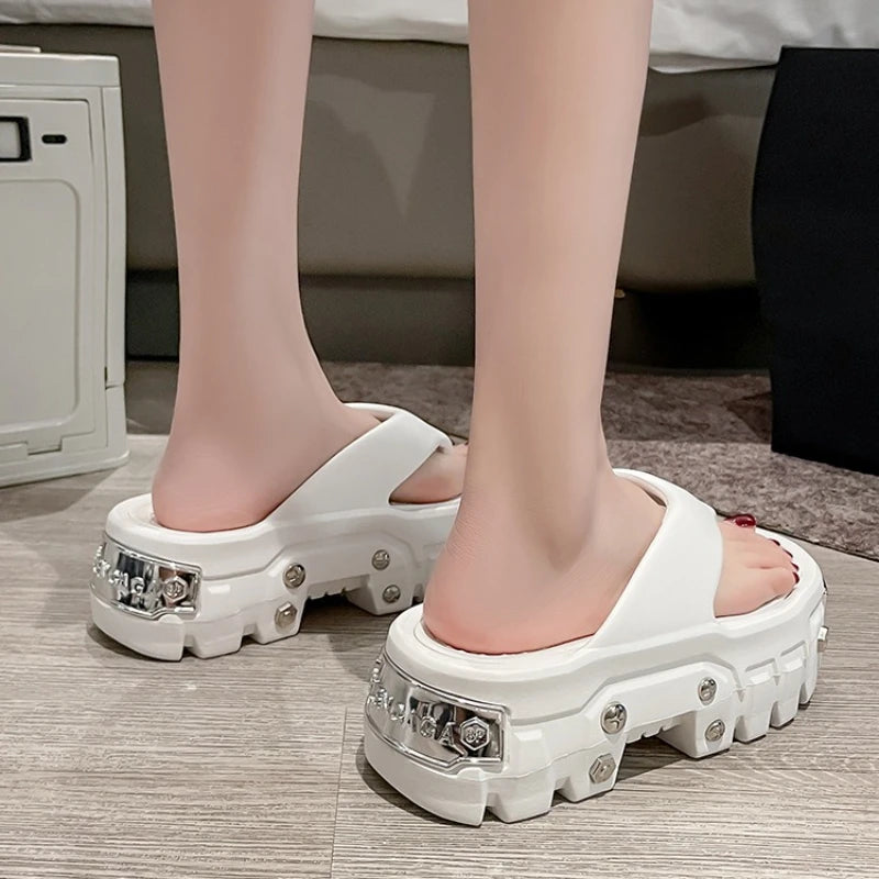 Woman flip flops Punk Design Shoes 2025 trend Casual Platform Sandals non-slip Outdoor slippers Unique features Flat Slides