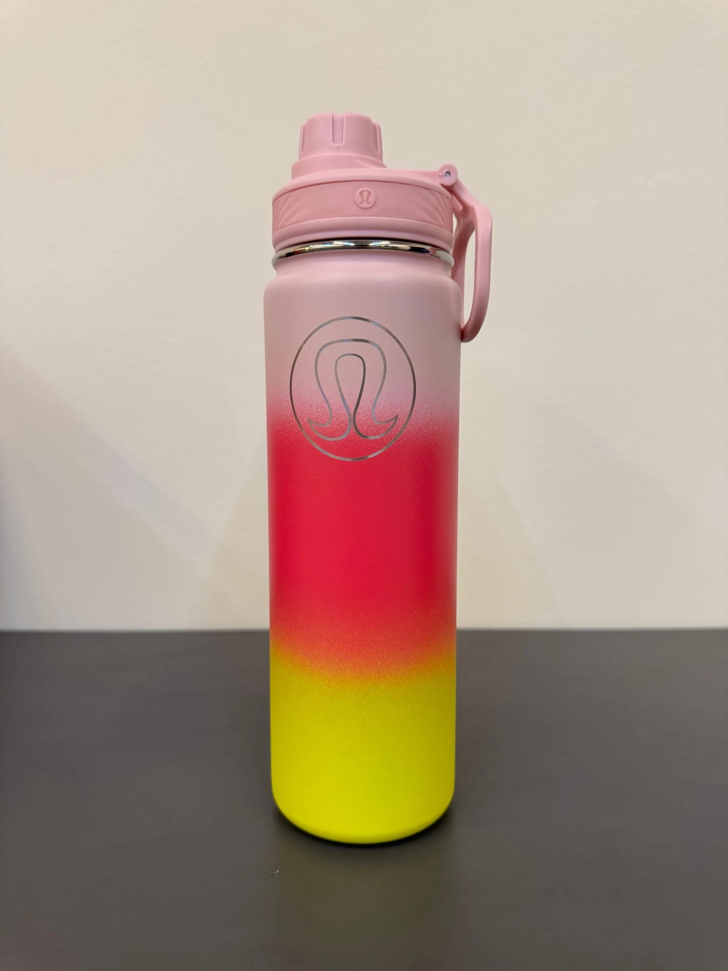 25 New Outdoor Home Sports Water Bottles 710ml Vacuum Sandwich Design, Accompany You on City Travel and Outdoor Adventures