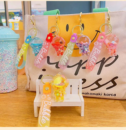 Cute Astronaut Keychain Space Capsule Lava Lamp Oil Filling Bear Key Chain Gift Pendant for Couples Bag Charm Accessories