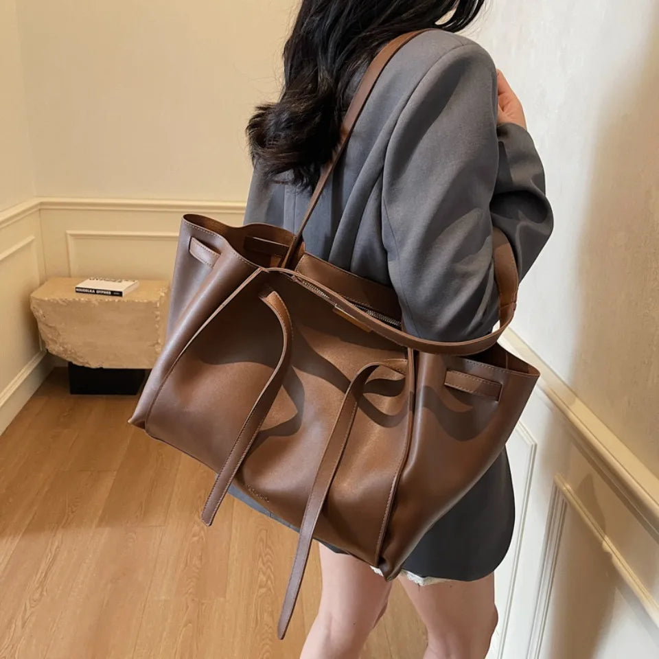Big Shoulder Hand Commuting Bags for Women Large Capacity Drawstring Bucket Shopping Totes Top-Handle Bag 2025 Latest Handbags