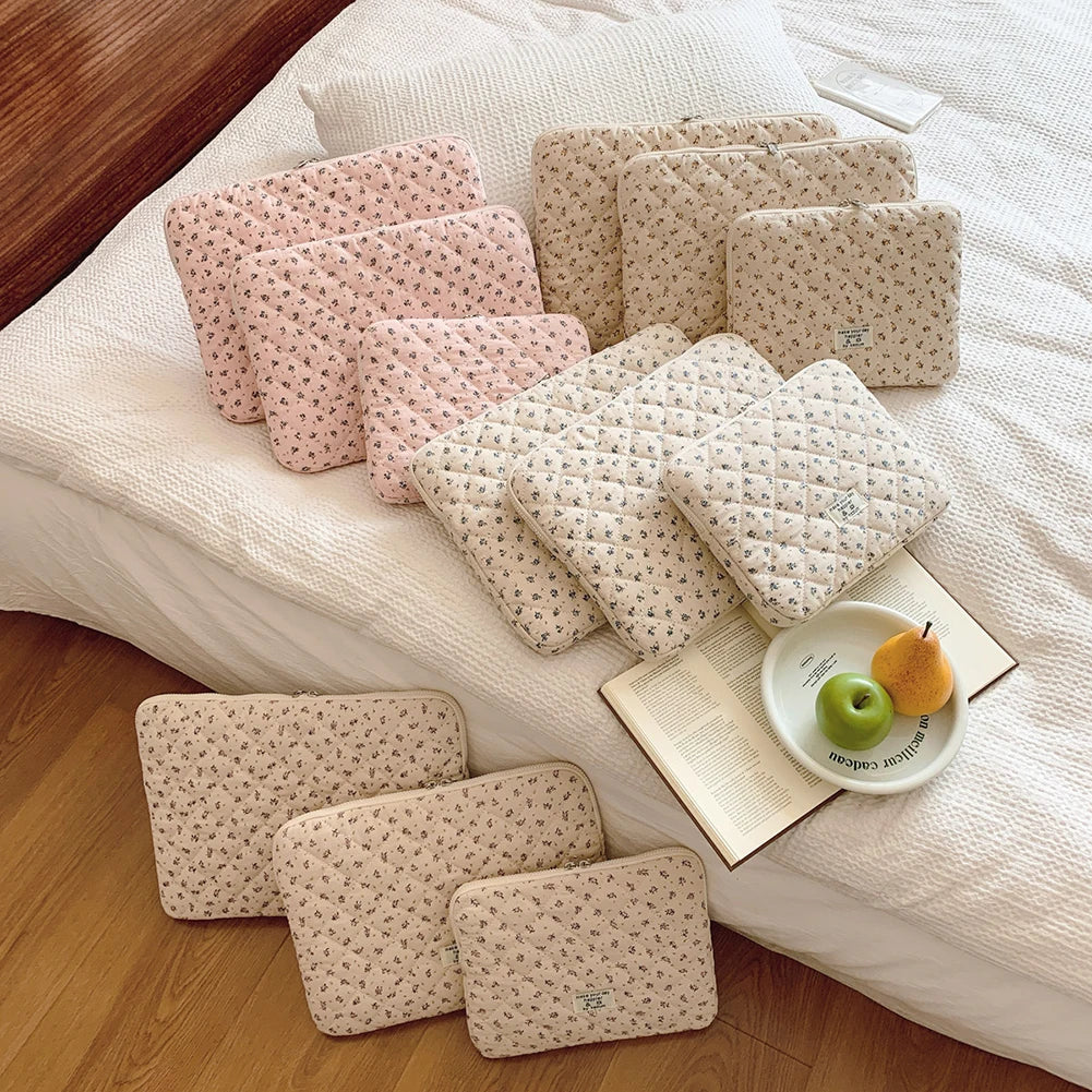 Laptop Sleeve for 11-15 Inch Laptop Tablet Puffy Quilted Floral Laptop Case Coquette Aesthetic Puffy Laptop Sleeve Cover Case