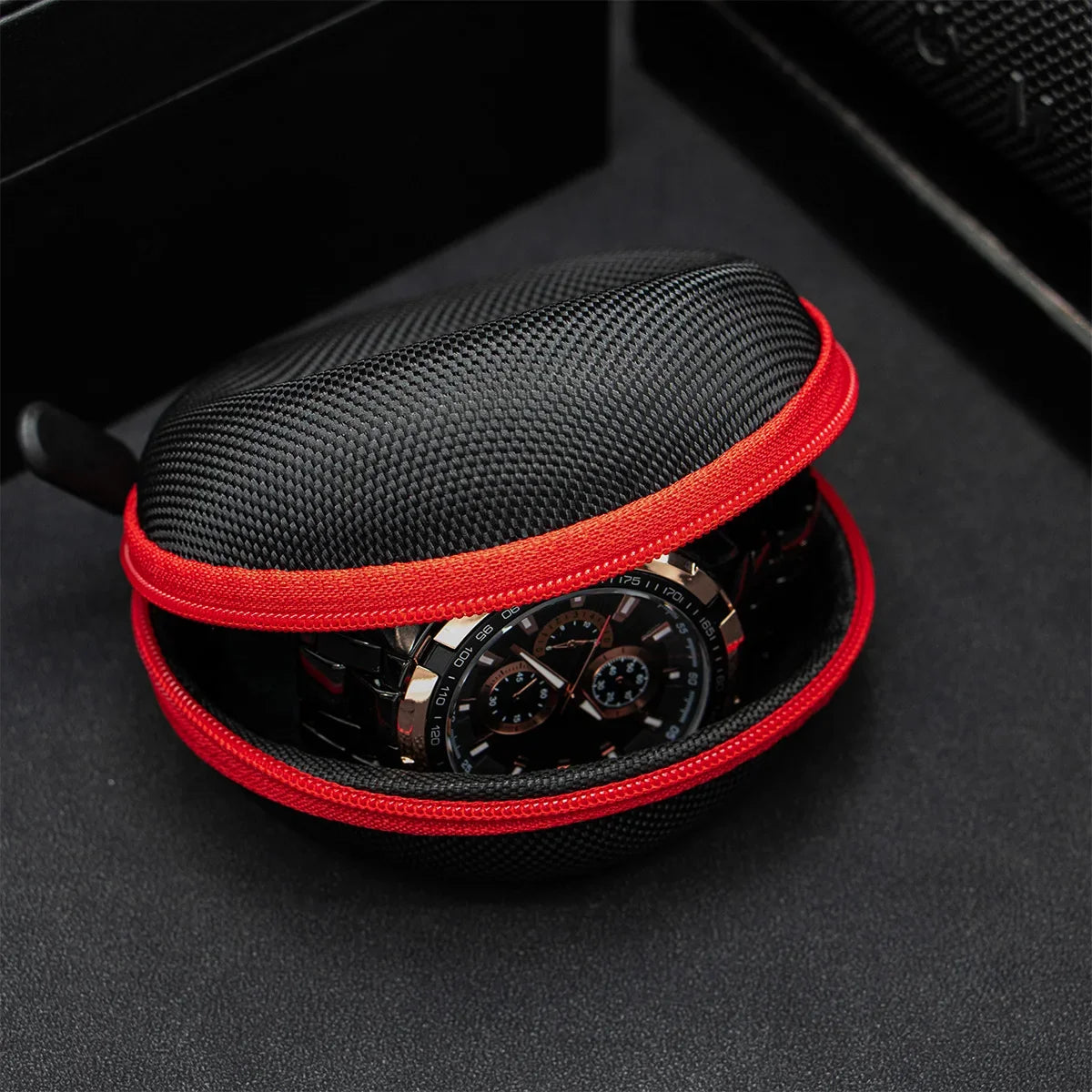 Portable EVA Single Watch Travel Case Watch Storage Organizer Box Watch Holder Waterproof for Smartwatches Zippered Container