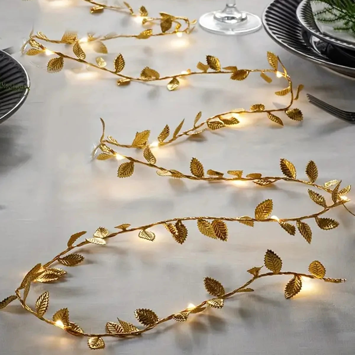 LED Golden Leaves String Light Battery-operated Garland For Living Room Bedroom Party Wedding New Year Birthday Party Decoration