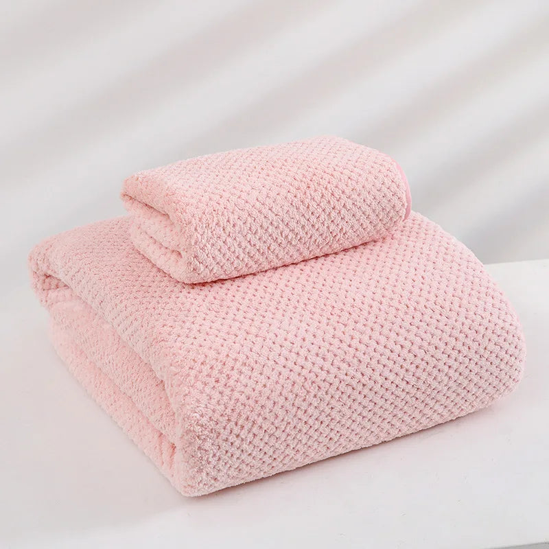 Boluoge large bath towel, thickened absorbent quick drying beach towel, coral fleece bath towel,  household adult towel
