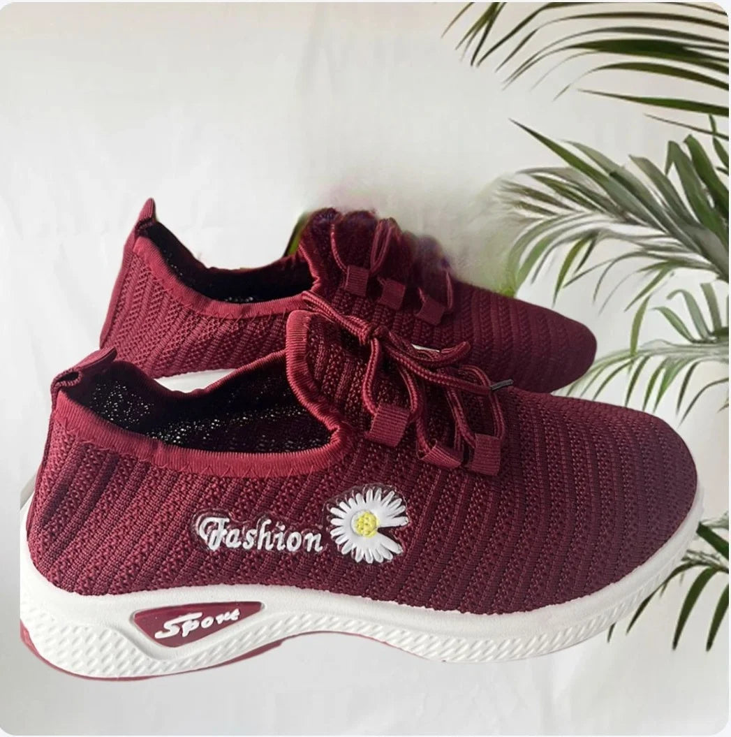 Women's Sneakers 2025 New Spring and Summer Fashion Versatile Soft Sole Lightweight Casual Running Shoes for Children