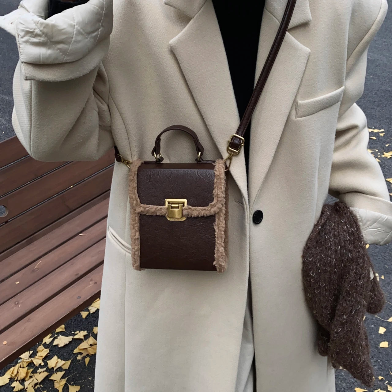 Fashion Small Totes Bag 2024 Trend PU Leather Shoulder Bags for Women Cute Short Handle Crossbody Phone Bag Luxury Fur Handbags
