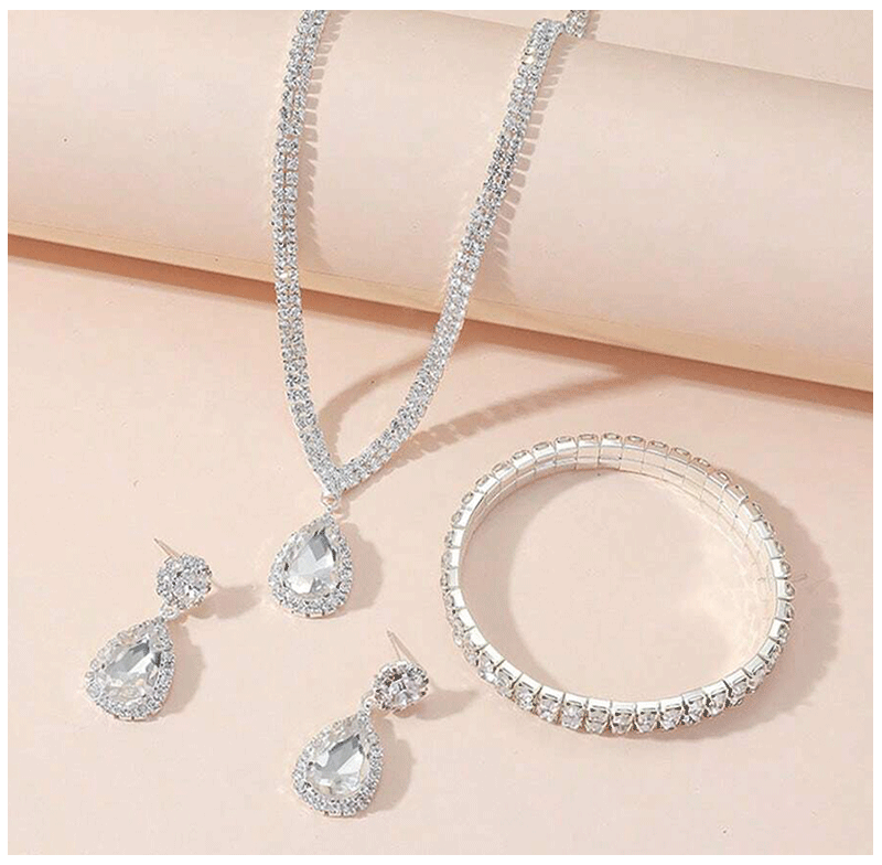 4 Pieces Luxurious Jewelry Set Exquisite Rhinestone Pendant Elegant Women's Crystal Silver Plated Necklace Earrings Bracelet Set