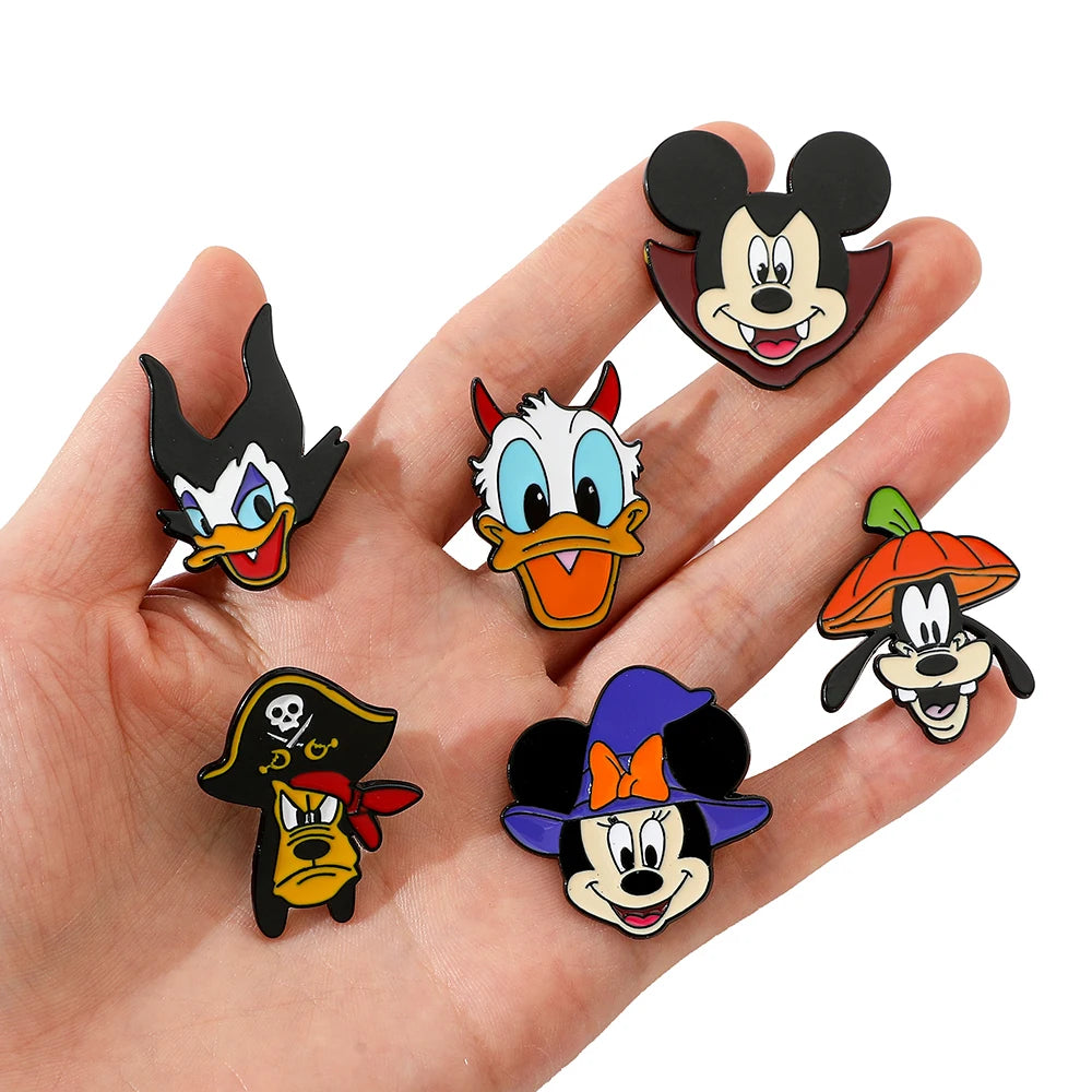 6 Pcs Cartoon cartoon character Mickey Brooch Halloween Mickey Mouse Donald Duck Metal badge Alloy drip pin accessories