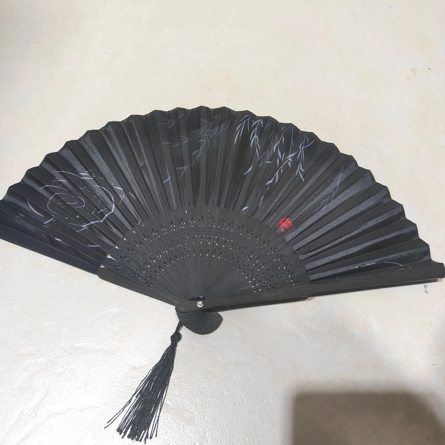 1pc-Elegant wooden folding hand fan favored by fans, favored by wedding parties and performances