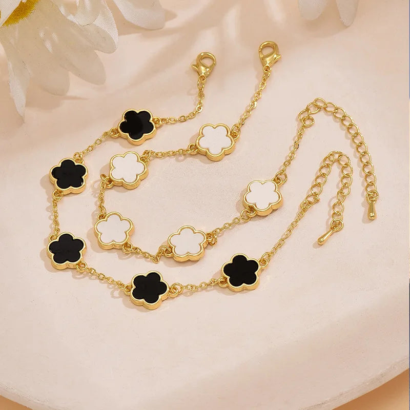 High Quality Five-leaf Flower Shell Stainless Steel Bracelet For Women Black And White Couple Holiday Bracelet Party Jewelry INS