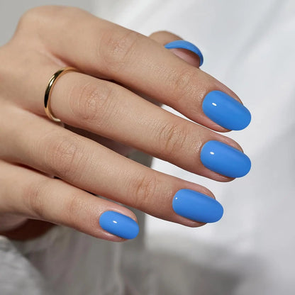 ARTAUG 24PCS Short Press On Nails Square Red High Saturation Glisten Press On Nails Full Cover Fake Nail Set Nails Charms