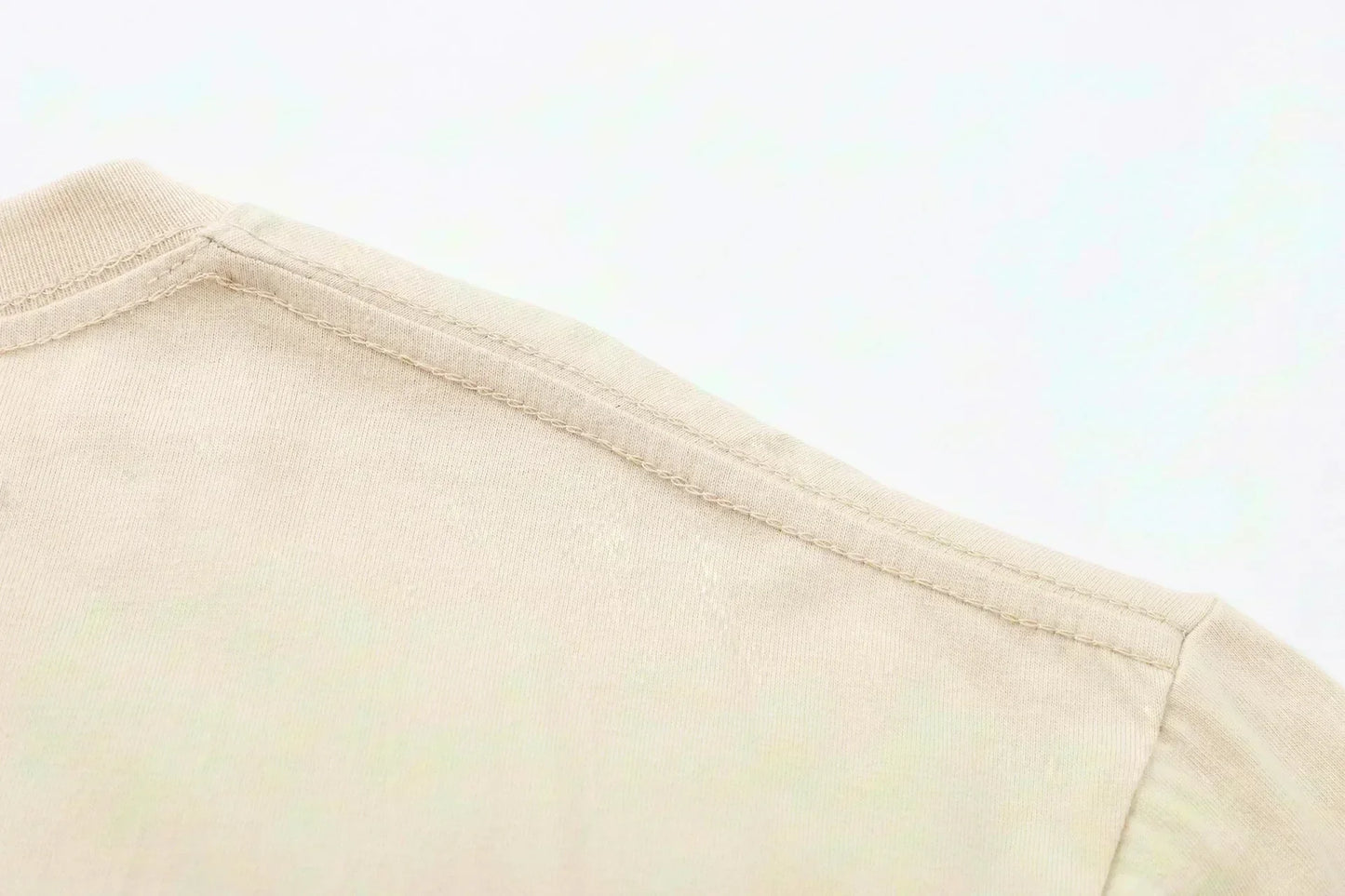 Short-sleeved T-shirts for men are a trendy summer fashion choice, featuring loose and casual prints from trendy brands