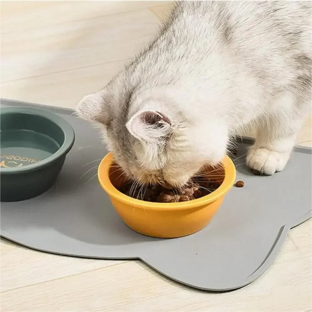 Non-slip For Dogs Water Feeding Dog Accessories Waterproof Watering Supplies Silicone Food Mat Pet Cats Feeders Pets Products