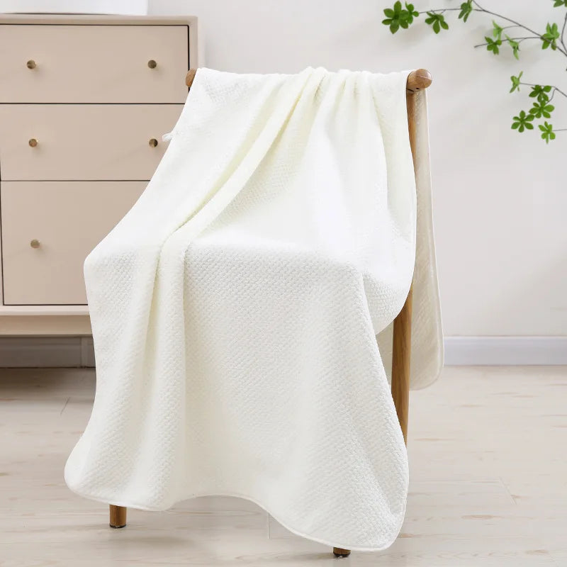 Big towel, candy, coral velvet bath towel, soft, skin friendly, water absorbing, non hair shedding, thickened beach sports towel