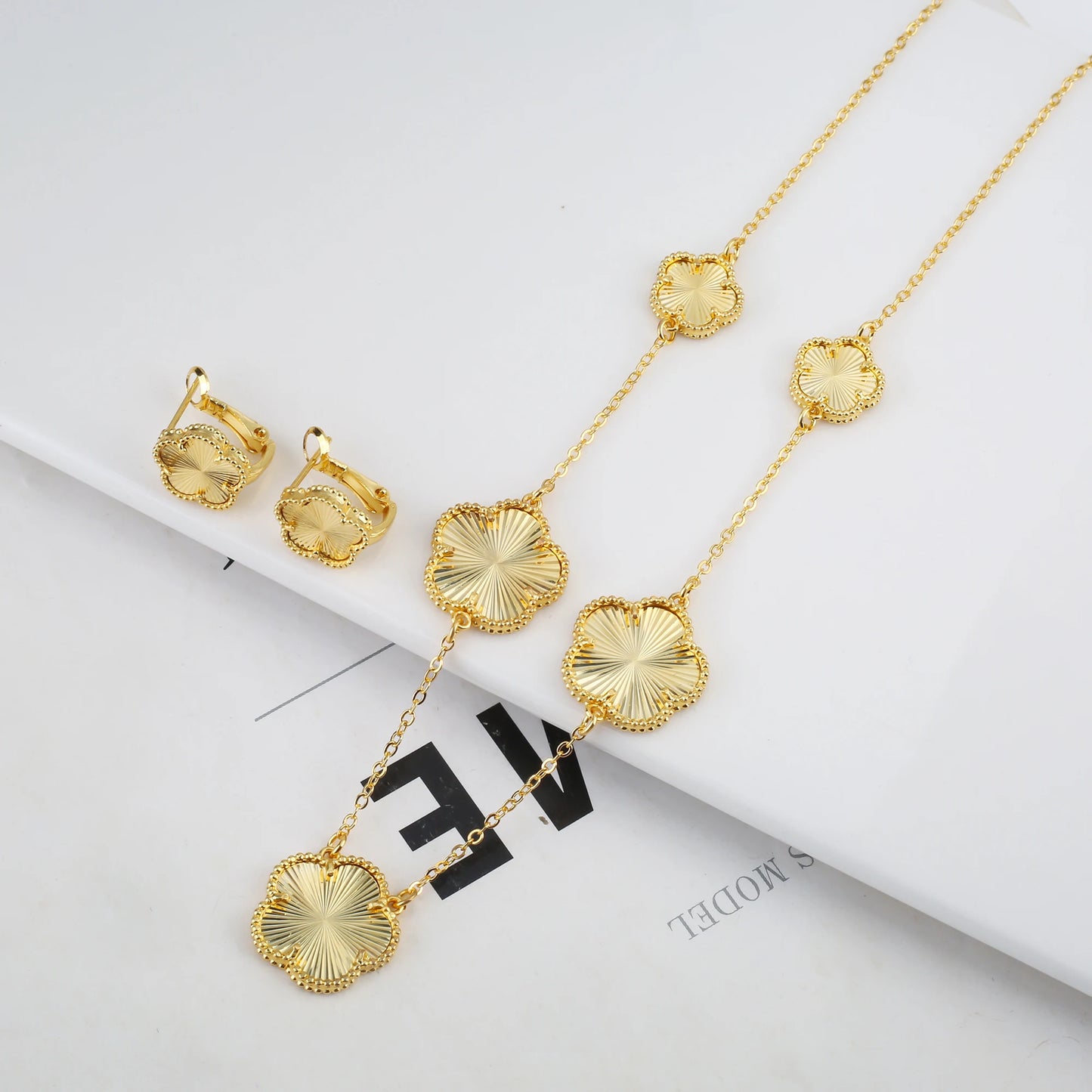 Irregular New Double Sided Natural Stone Shell Plant Five Leaf Flower Jewelry Set Necklace Earrings Women's High Quality Clover
