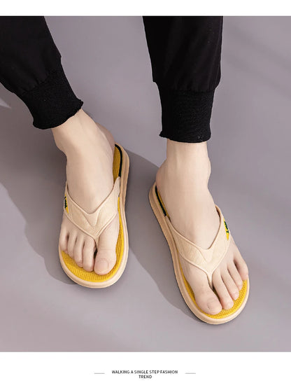 Men's Summer Flip-flops with Anti-odor and Anti-slip Features As Well As Fashionable Super Soft-soled and Trendybeach Flip-flops