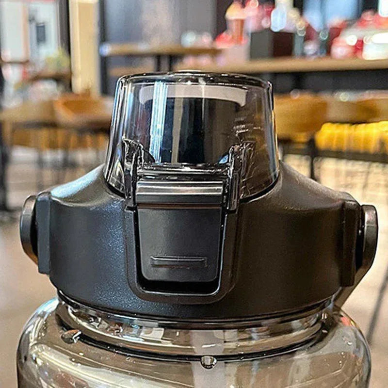 2L Large Capacity Sports Water Bottle With Straw Portable Leakproof Sports Fitness BottleS With Time Marker for Outdoor Gym