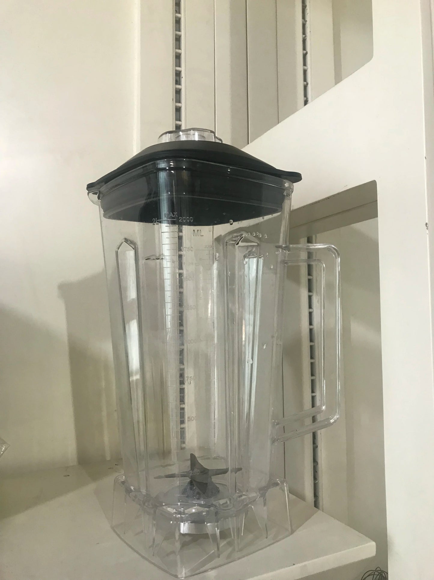 commercial Blender spare parts BPA FREE 2L Square Container Jar Jug Pitcher Cup bottom with serrated smoothies blades lid